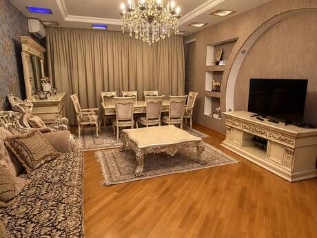 Elan №6465804 - Bakı, 8-ci mikrorayon q., 4 otaqlı, 147 m², 16/18 mərtəbə