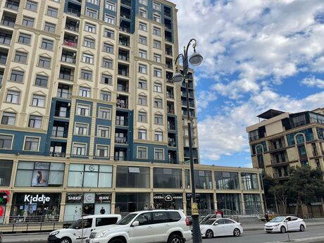 3 otaqlı mənzil, 120 m², İnşaatçılar: 340 000 ₼ 2