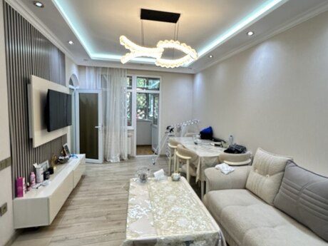 Elan №6465929 - Bakı, 20 Yanvar m., 3 otaqlı, 88 m², 2/5 mərtəbə