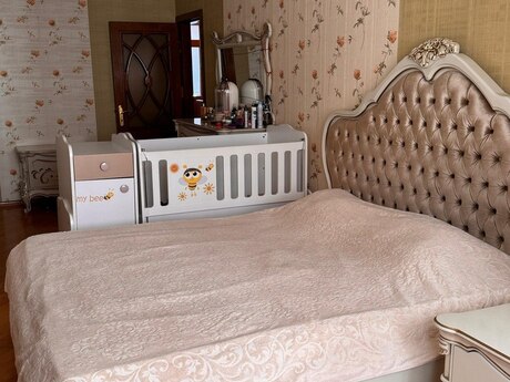Elan №6465932 - Bakı, Həzi Aslanov m., 4 otaqlı, 105 m², 3/5 mərtəbə