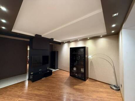 Elan №6465984 - Bakı, Nəriman Nərimanov m., 3 otaqlı, 75 m², 1/5 mərtəbə