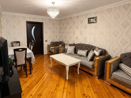 Elan №6466093 - Bakı, İnşaatçılar m., 3 otaqlı, 70 m², 2/5 mərtəbə