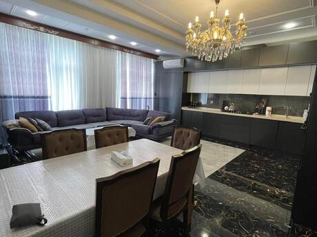6-комнатная квартира, 280 м², Səbail: 580 000 ₼ 5