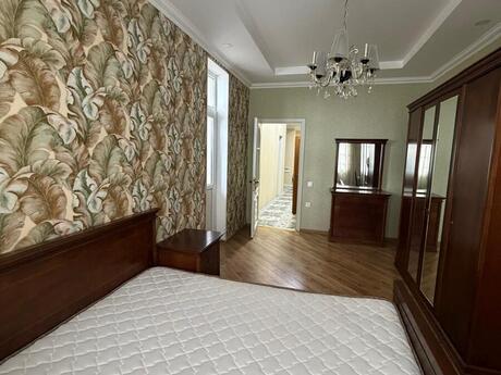 3-room apartment, 150 m², Azadlıq Prospekti: 370 000 ₼ 3