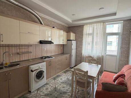 3-room apartment, 150 m², Azadlıq Prospekti: 370 000 ₼ 4