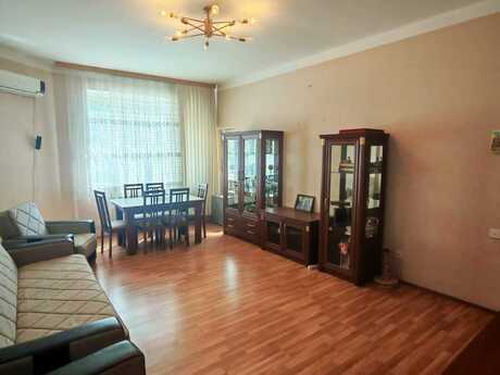 Kirayə 3 otaqlı mənzil, 85 m², Səbail: 600 ₼/ay 2