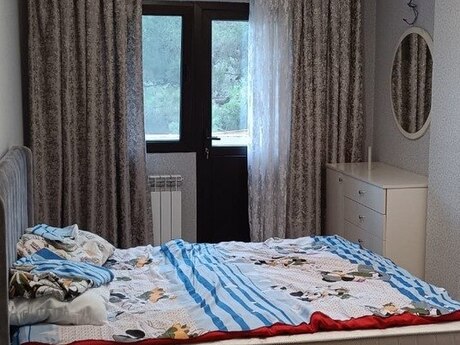 3-room apartment for rent, 70 m², Neftçilər: 900 ₼/mo 3