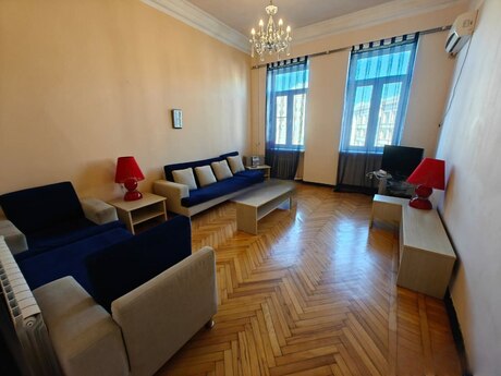 Elan №6466112 - Bakı, İçəri Şəhər m., 2 otaqlı, 70 m², 4/4 mərtəbə