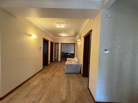 7 otaqlı həyət evi, 385 m², Badamdar: 750 000 ₼ 2
