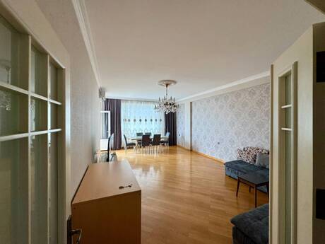 Kirayə 3 otaqlı mənzil, 120 m², Şah İsmayıl Xətai: 1 450 ₼/ay 5