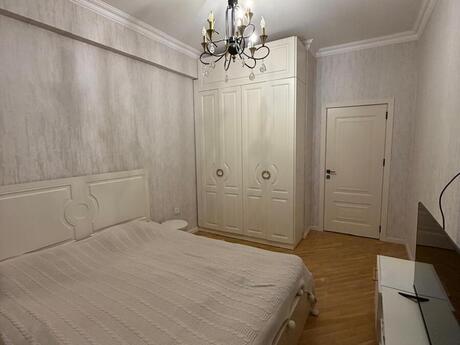 3 otaqlı mənzil, 74 m², 28 May: 305 000 ₼ 4