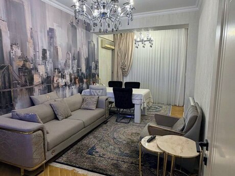 3 otaq · 74 m² · 8/14 mərtəbə, 28 May