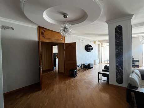 Kirayə 4 otaqlı mənzil, 210 m², 28 May: 1 400 ₼/ay 5