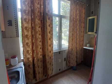 Kirayə 1 otaqlı mənzil, 40 m², 28 May: 700 ₼/ay 4