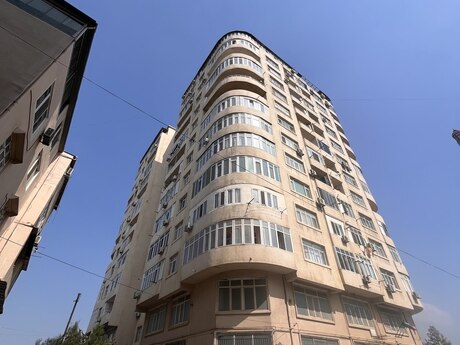4 rooms · 182 m² · floor 9/14, Nəsimi