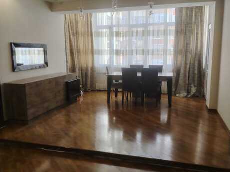 2 otaqlı mənzil, 105 m², Neftçilər: 235 000 ₼ 2