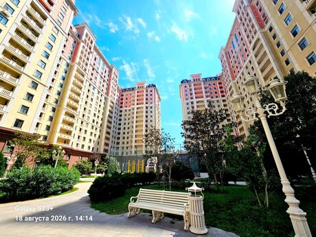 Объявление №6466409 - Баку, м. Элмляр Академиясы, 4-комн., 185 м², 4/17 этаж
