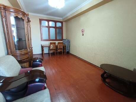 Kirayə 2 otaqlı mənzil, 75 m², İnşaatçılar: 600 ₼/ay 5