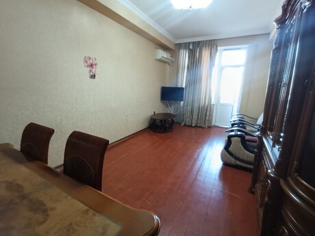 Kirayə 2 otaqlı mənzil, 75 m², İnşaatçılar: 600 ₼/ay 3