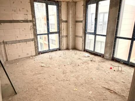 3 otaqlı mənzil, 85 m², Elmlər Akademiyası: 238 000 ₼ 2