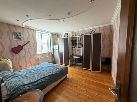 9 otaqlı həyət evi, 225 m², İnşaatçılar: 335 000 ₼ 2