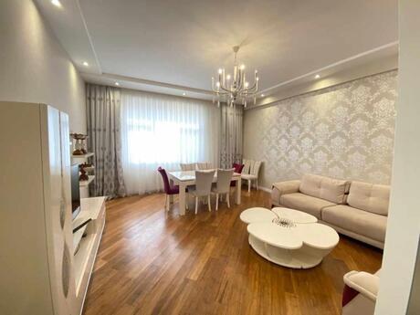 Аренда: 2-комнатная квартира, 112 м², 28 May: 1 499 ₼/мес 2