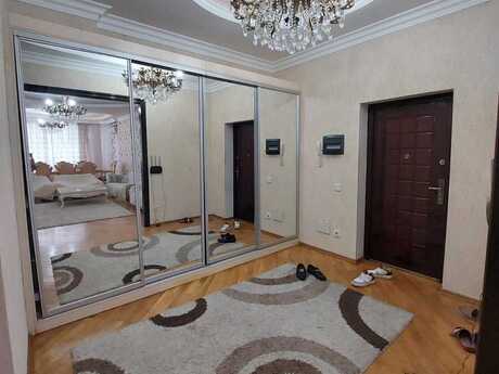 Аренда: 3-комнатная квартира, 150 м², Şah İsmayıl Xətai: 1 200 ₼/мес 4