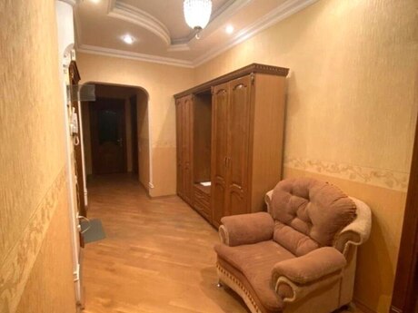 Kirayə 4 otaqlı mənzil, 168 m², Nərimanov: 1 050 ₼/ay 2