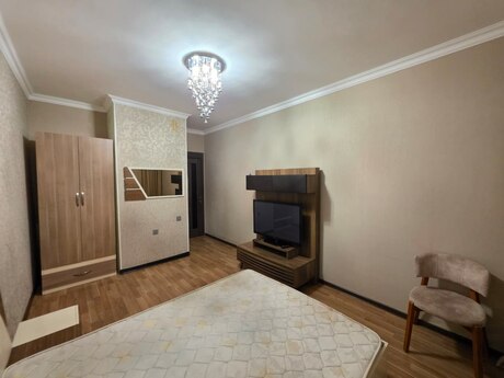 2-room apartment for rent, 80 m², Əhmədli: 650 ₼/mo 4