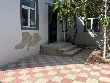 4 otaqlı həyət evi, 145 m², Binə: 73 000 ₼ 3