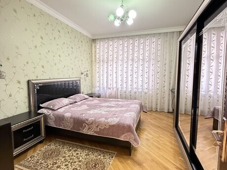 Аренда: 3-комнатная квартира, 105 м², Şah İsmayıl Xətai: 1 200 ₼/мес 4