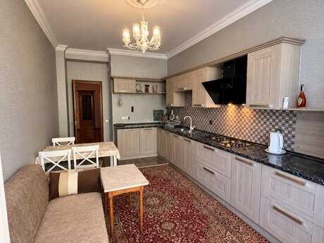 3 otaqlı mənzil, 162 m², Elmlər Akademiyası: 450 000 ₼ 5