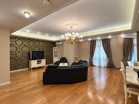 4 otaqlı mənzil, 250 m², 28 May: 750 000 ₼ 3