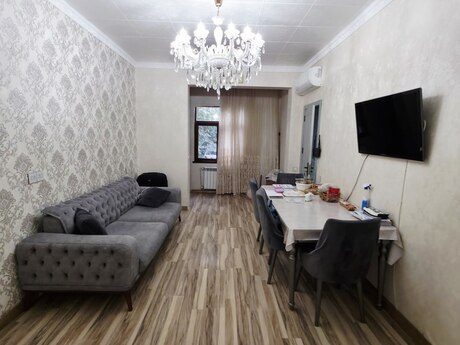 Объявление №6466693 - Баку, м. Мемар Аджеми, 2-комн., 60 м², 2/5 этаж