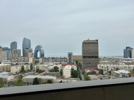 Kirayə 2 otaqlı mənzil, 62 m², 28 May: 1 700 ₼/ay 2