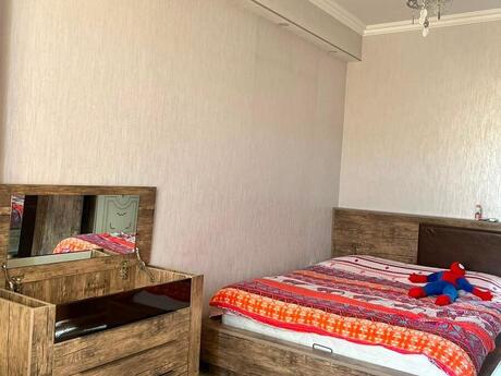 3-room apartment for rent, 81 m², Əhmədli: 896 ₼/mo 3