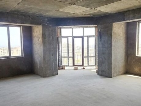 4 otaqlı mənzil, 184 m², 28 May: 545 000 ₼ 3