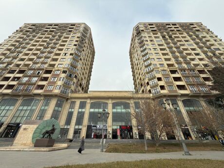 4 otaq · 184 m² · 12/14 mərtəbə, 28 May