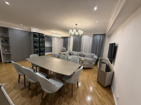 4 otaqlı mənzil, 120 m², Səbail: 420 000 ₼ 2
