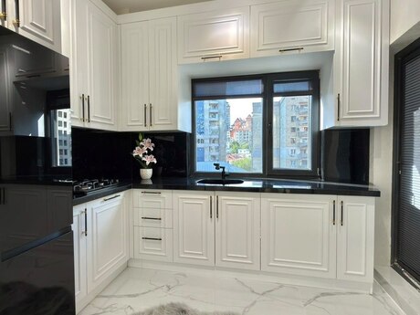 3 otaqlı mənzil, 95 m², 28 May: 427 000 ₼ 3