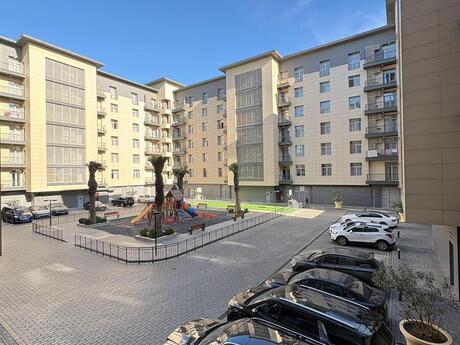 Kirayə 4 otaqlı mənzil, 170 m², Ağ şəhər: 2 700 ₼/ay 2
