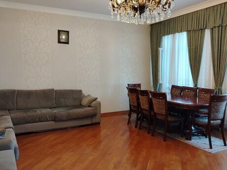 4 otaqlı mənzil, 135 m², Azadlıq Prospekti: 360 000 ₼ 2