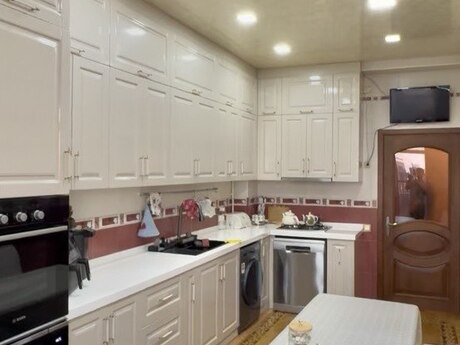 4-room apartment, 146 m², Azadlıq Prospekti: 439 000 ₼ 4
