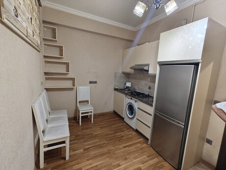 Объявление №6466922 - Баку, м. Кара Караев, 2-комн., 40 м², 3/16 этаж