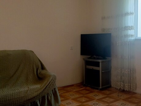 4 otaqlı həyət evi, 200 m², Əmircan: 70 000 ₼ 4