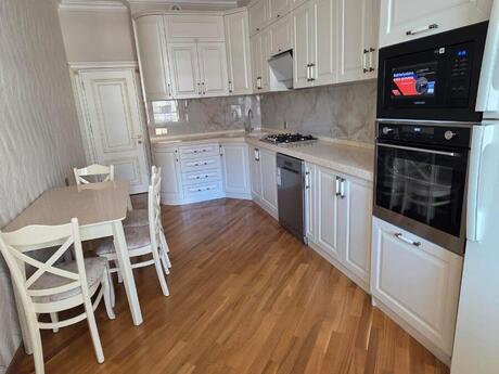 Kirayə 3 otaqlı mənzil, 115 m², Şah İsmayıl Xətai: 1 500 ₼/ay 4