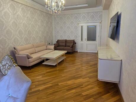 Kirayə 3 otaqlı mənzil, 115 m², Şah İsmayıl Xətai: 1 500 ₼/ay 2