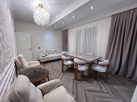 Elan №6440573 - Bakı, 28 May m., 3 otaqlı, 100 m², 9/17 mərtəbə