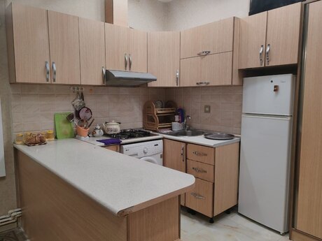 Kirayə 2 otaqlı mənzil, 75 m², Memar Əcəmi: 200 ₼/ay 3