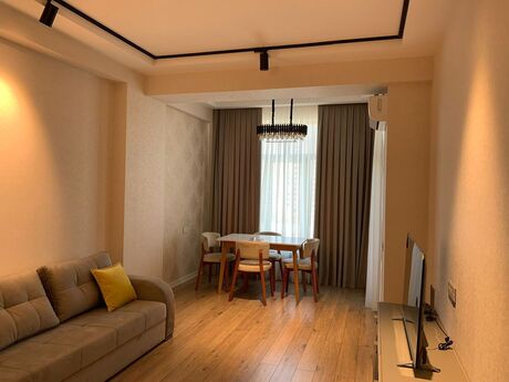 Kirayə 2 otaqlı mənzil, 70 m², Azadlıq Bağçalı Evlər: 950 ₼/ay 2
